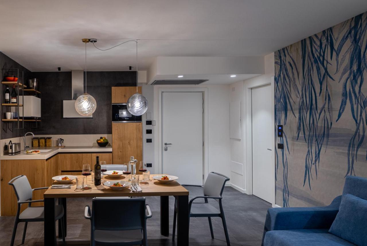 Aris Apartments & Sky Pool - Tonelli Hotels - Adult Friendly Рива дел Гарда Екстериор снимка