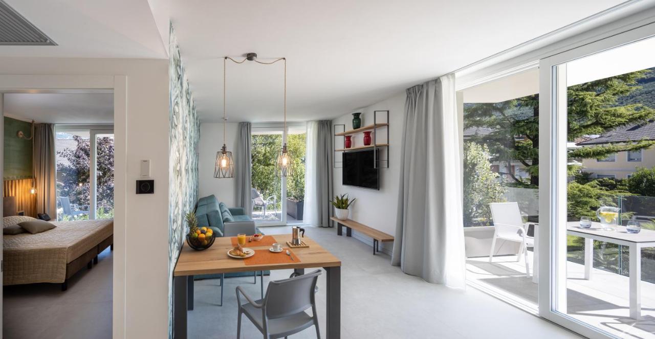 Aris Apartments & Sky Pool - Tonelli Hotels - Adult Friendly Рива дел Гарда Екстериор снимка