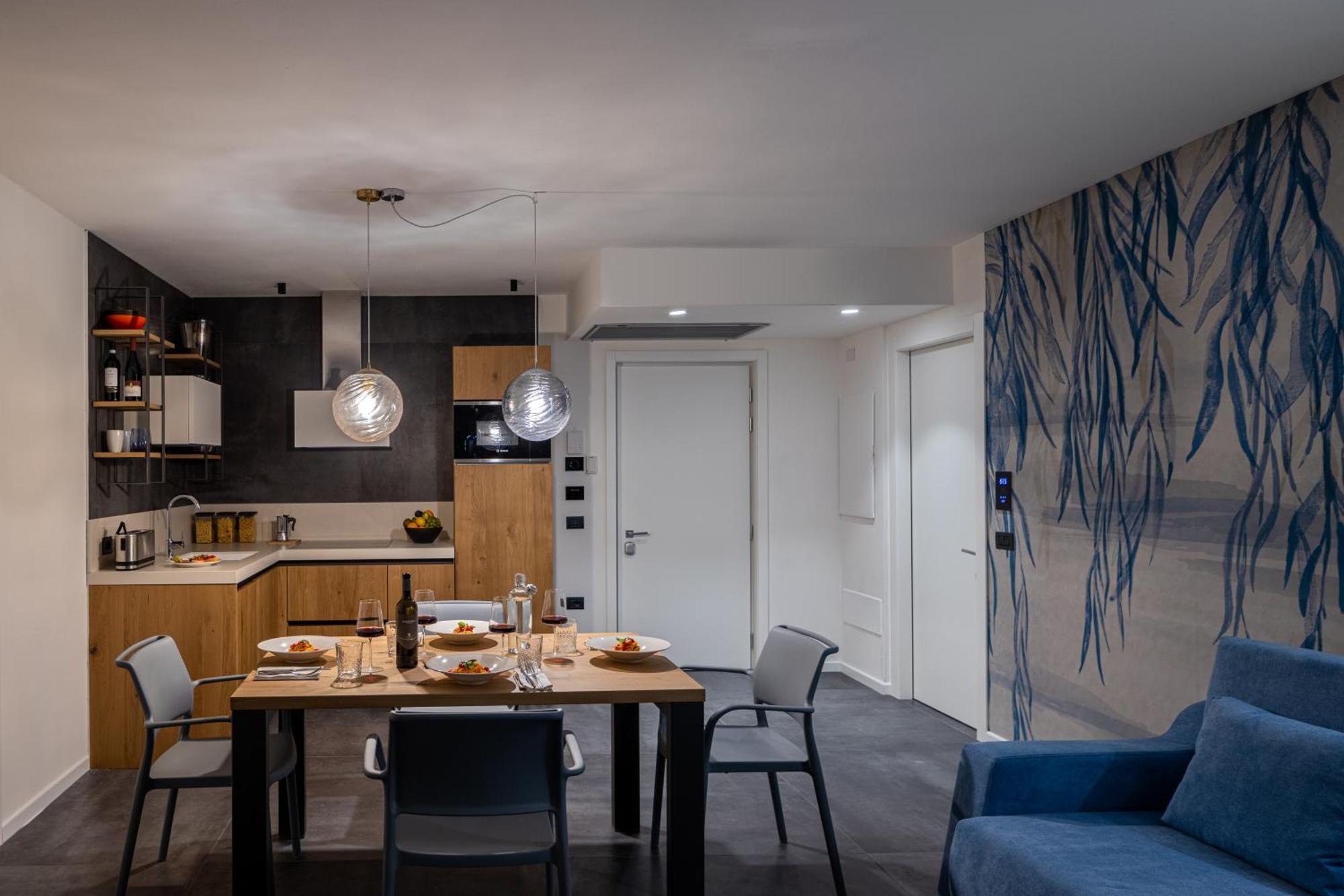 Aris Apartments & Sky Pool - Tonelli Hotels - Adult Friendly Рива дел Гарда Екстериор снимка